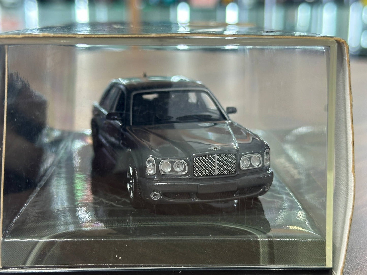 1/43 Diecast Model Bentley Arnage T 2003 – Grey Metallic (Minichamps)