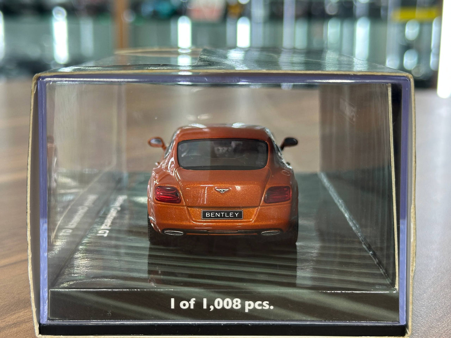 1/43 Diecast Model Bentley Continental GT 2011 –  (Minichamps)
