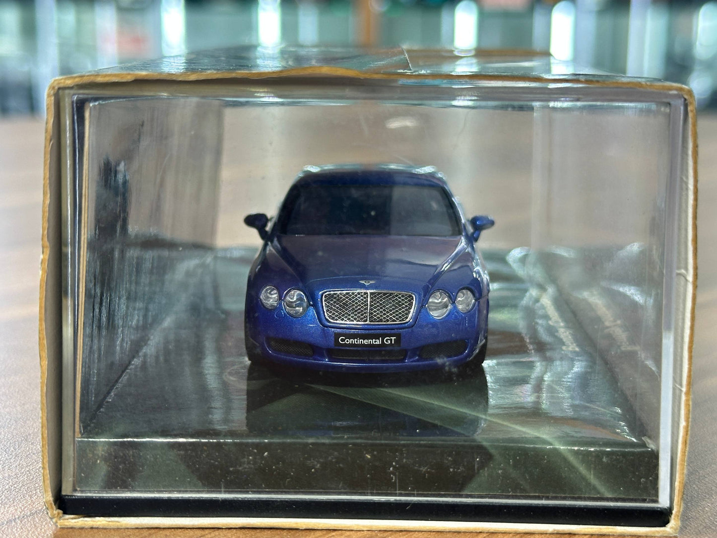 Bentley Continental GT – 1/43 Diecast Model (Minichamps)