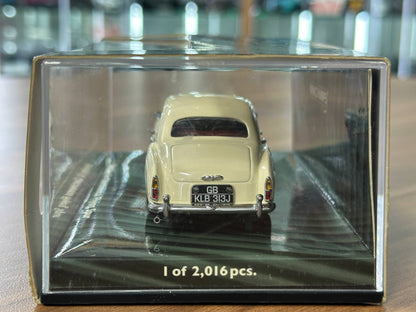 Bentley S1 Continental Flying Spur 1956 in Cream – 1/43 Diecast Model (Minichamps)