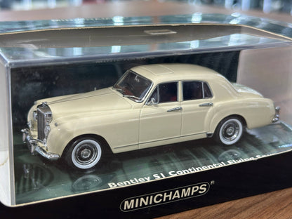 Bentley S1 Continental Flying Spur 1956 in Cream – 1/43 Diecast Model (Minichamps)