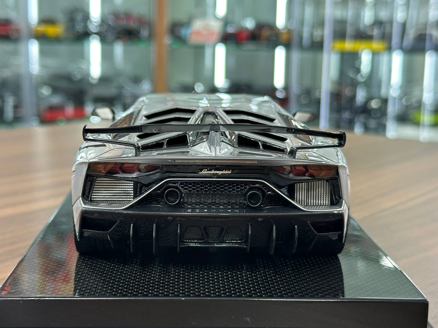 1:18 Resin Dino Model Lamborghini Aventador SVJ – Silver ( Limited to 30 pcs)