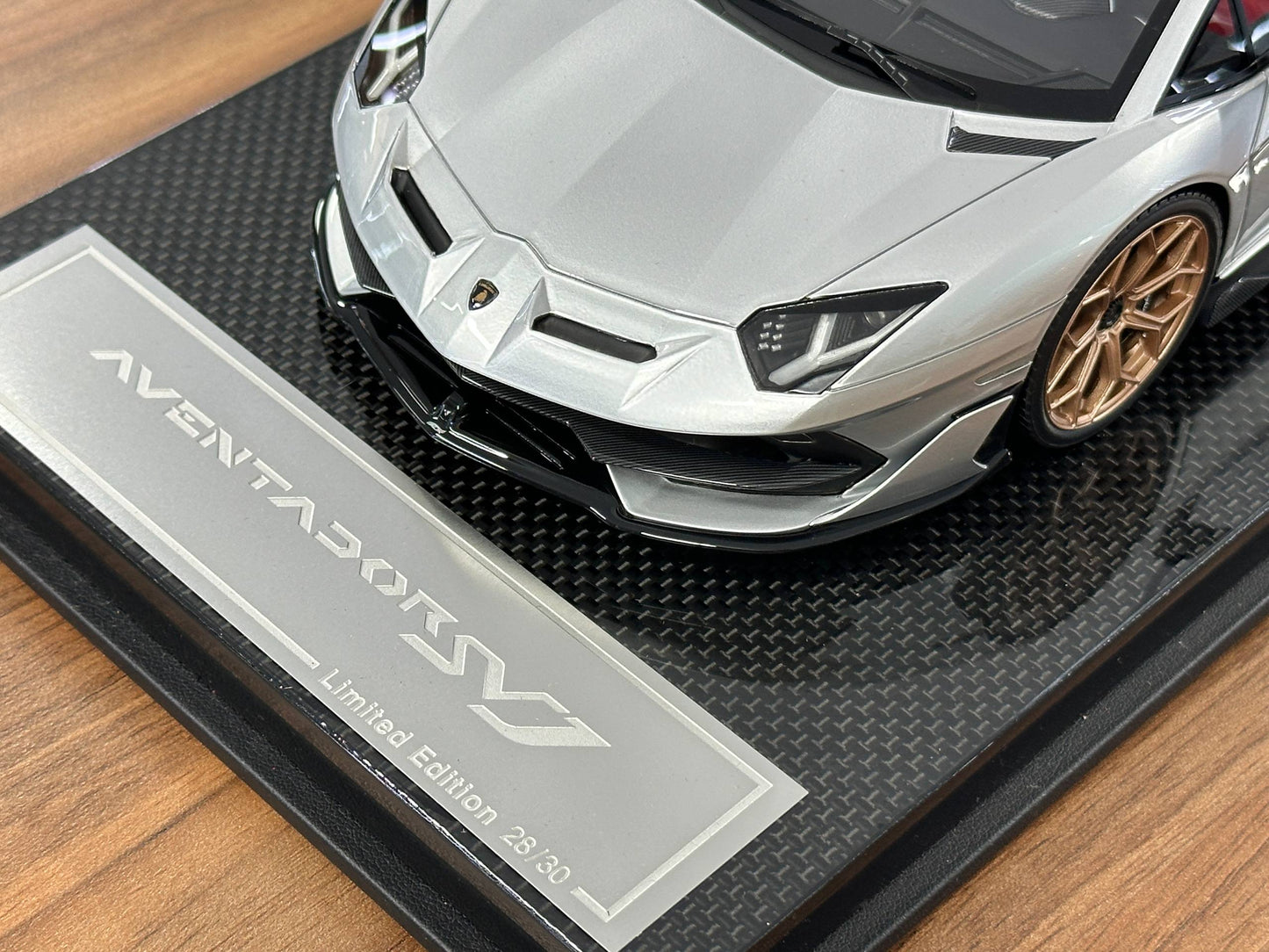 1:18 Resin Dino Model Lamborghini Aventador SVJ – Silver ( Limited to 30 pcs)