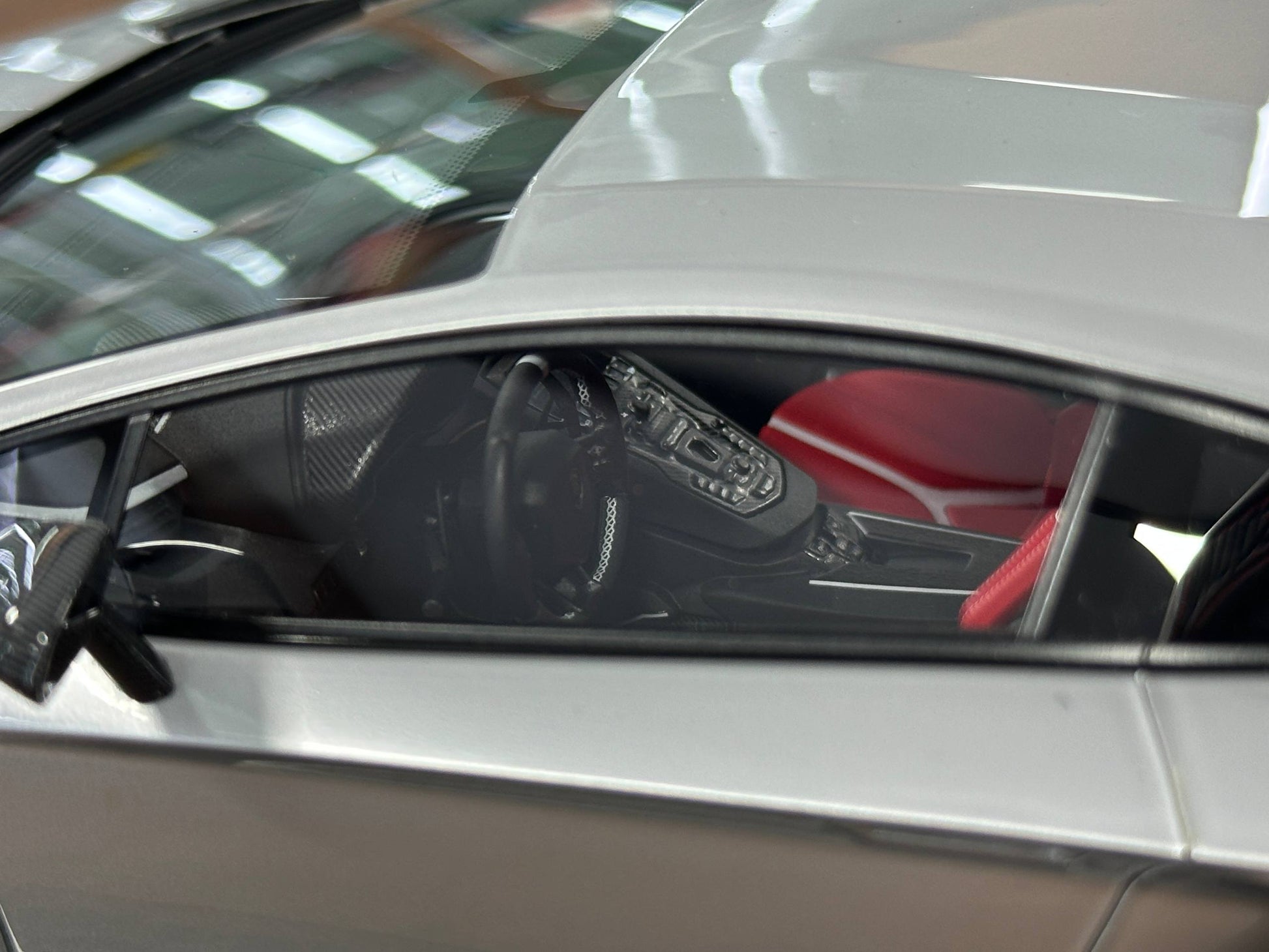 1:18 Resin Dino Model Lamborghini Aventador SVJ – Silver ( Limited to 30 pcs)