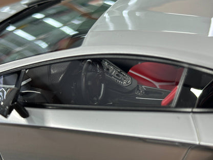 1:18 Resin Dino Model Lamborghini Aventador SVJ – Silver ( Limited to 30 pcs)