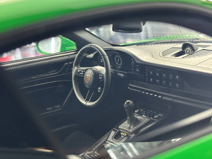 1/8 Resin GT Spirit Porsche 911 GT3 – Green (Limited to 300 pcs)