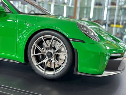 1/8 Resin GT Spirit Porsche 911 GT3 – Green (Limited to 300 pcs)