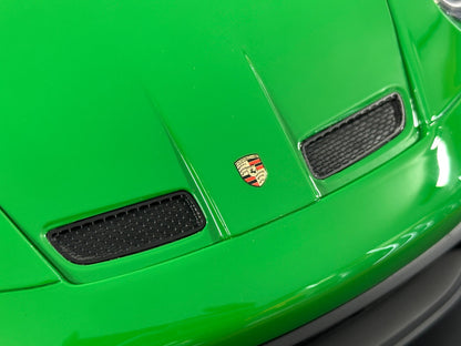 1/8 Resin GT Spirit Porsche 911 GT3 – Green (Limited to 300 pcs)
