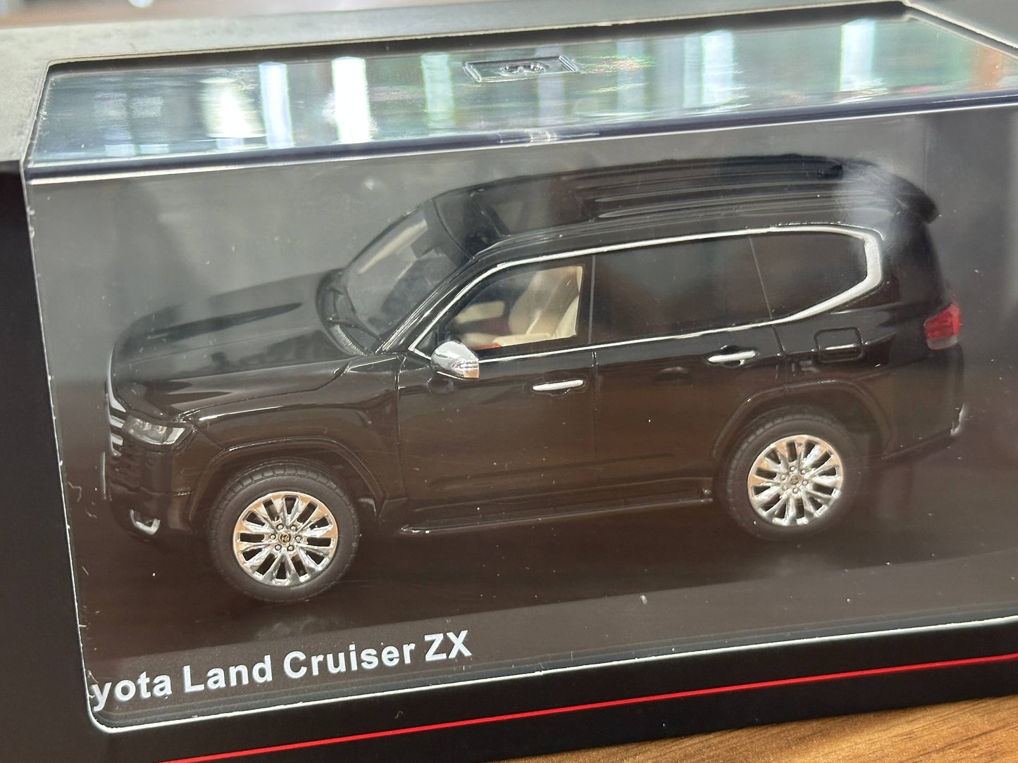 1/43 Diecast Model Toyota Land Cruiser ZX Black  – (Kyosho)