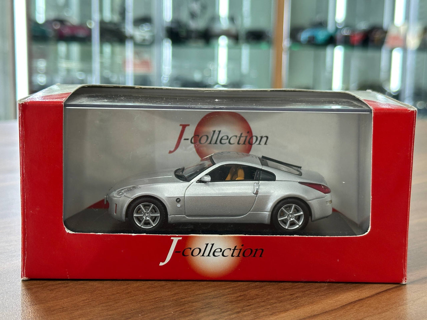 1/43 Diecast Model Nissan Z Coupé in Silver  (J-Collection)