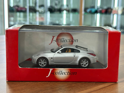 1/43 Diecast Model Nissan Z Coupé in Silver  (J-Collection)
