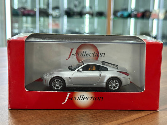 1/43 Diecast Model Nissan Z Coupé in Silver  (J-Collection)