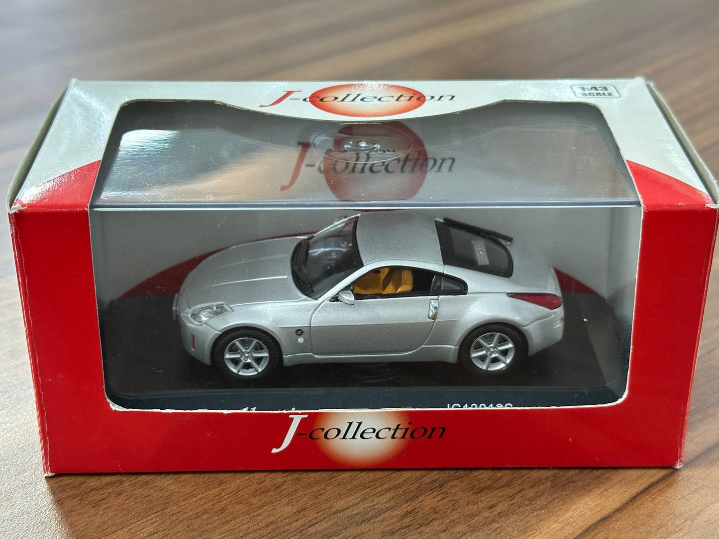 1/43 Diecast Model Nissan Z Coupé in Silver  (J-Collection)