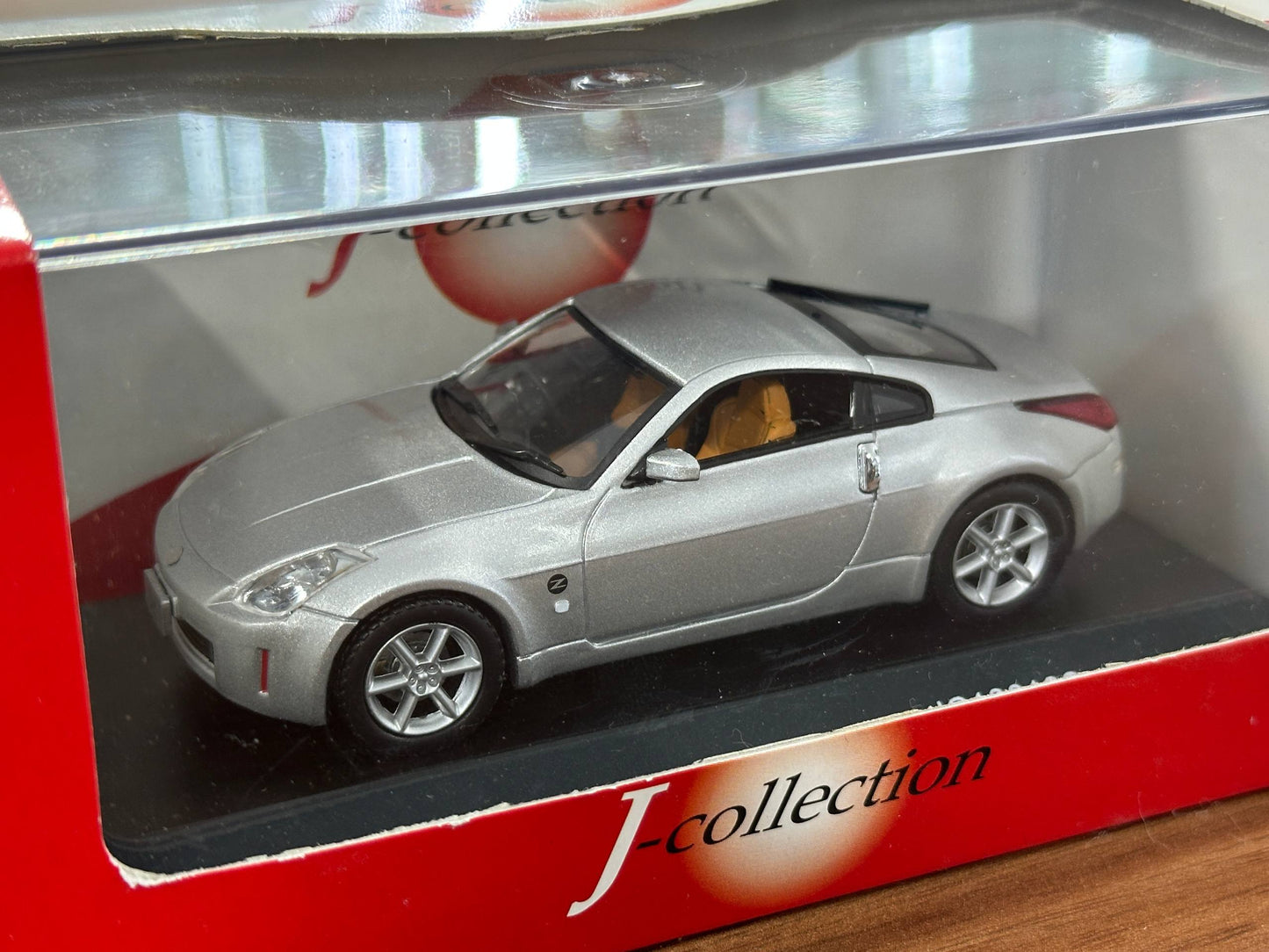 1/43 Diecast Model Nissan Z Coupé in Silver  (J-Collection)