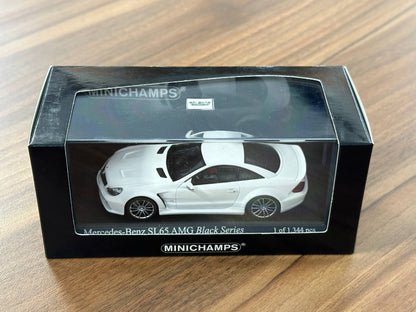 1/43 Diecast Model Mercedes-Benz SL65 AMG Black Series (R230) Matt White (Minichamps)