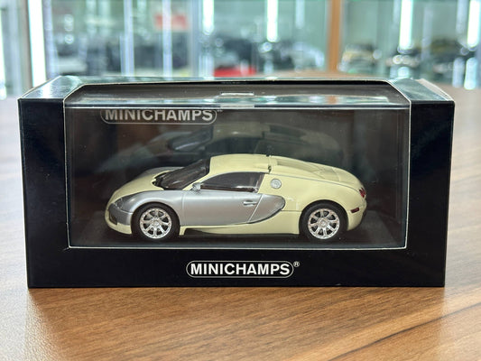 1/43 Diecast Model Minichamps Bugatti Veyron Centenaire (2009) – Chrome/Beige