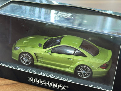 1/43 Diecast Model  Mercedes-Benz SL65 Black Series (R230) (Minichamps)