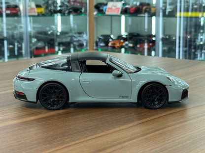 1/18 Diecast Maisto Porsche 911 Targa 4 GTS 992.2 grey
