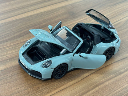 1/18 Diecast Maisto Porsche 911 Targa 4 GTS 992.2 grey