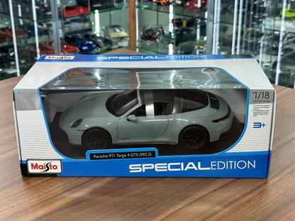 1/18 Diecast Maisto Porsche 911 Targa 4 GTS 992.2 grey