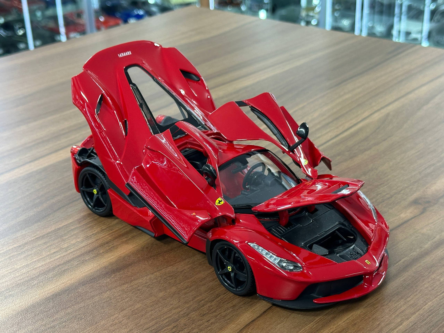 1/18 Metal Diecast Bburago Ferrari La Ferrari Red