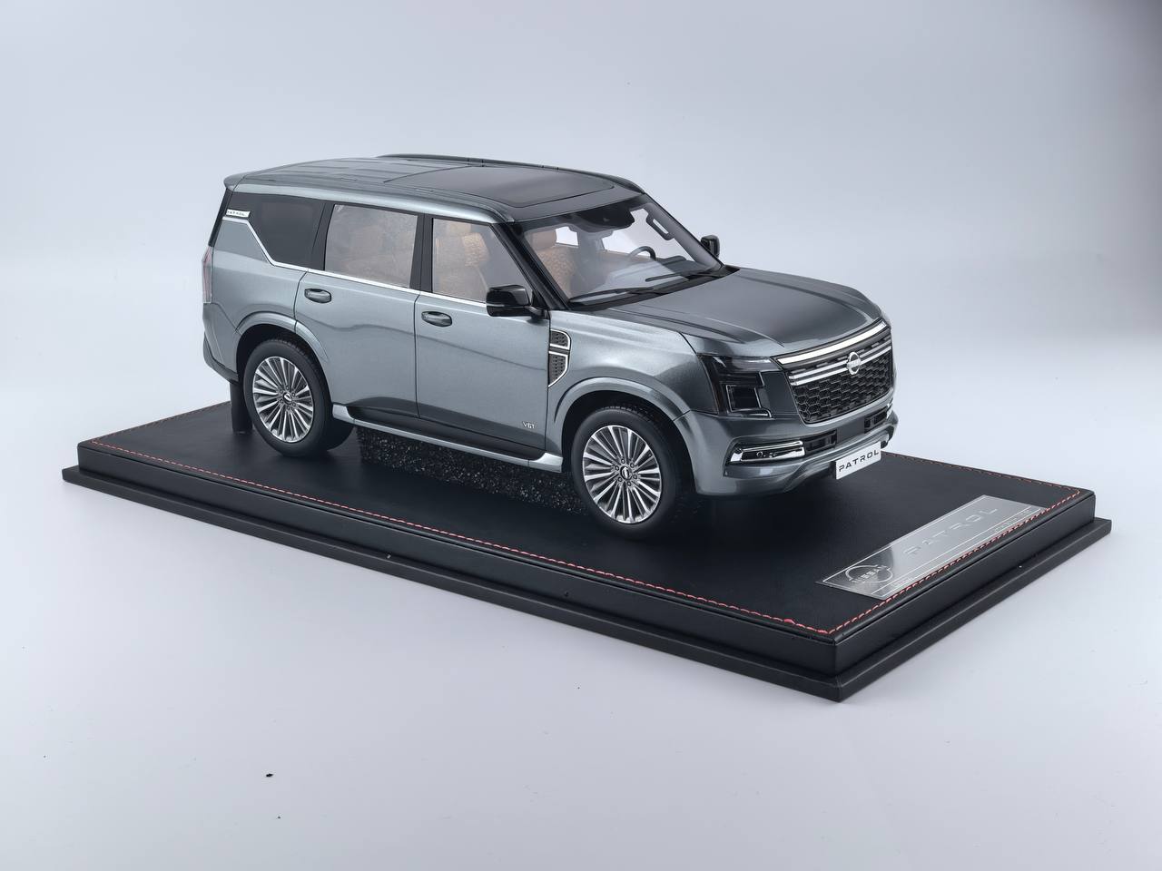 ★[Pre-Order | Delivery Sep 2025] 1/18 Diamand Nissan Patrol Y63  Premium – Grey – Limited Edition 50 pcs