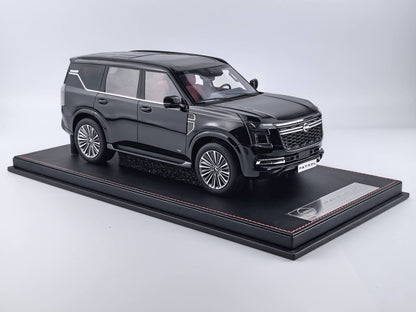 ★[Pre-Order | Delivery Sep 2025] 1/18 Diamand Nissan Patrol Y63 Platinum – Black – Limited Edition (75 pcs)