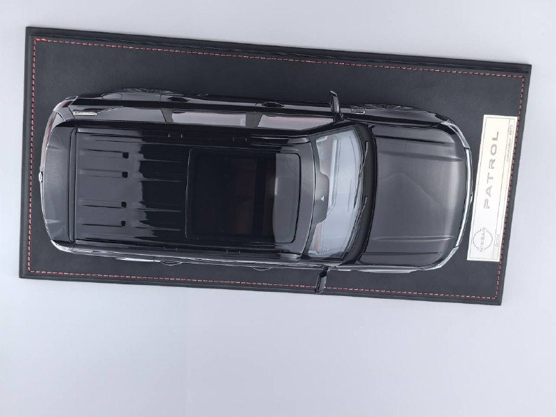 ★[Pre-Order | Delivery Sep 2025] 1/18 Diamand Nissan Patrol Y63 Platinum – Black – Limited Edition (75 pcs)