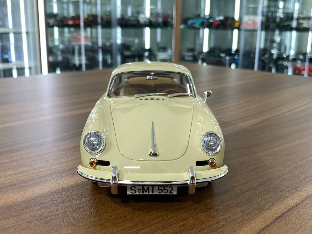 1/18 Resin Porsche 356B 2000 GS Carrera 2 1962 in Beige by GT Spirit - Limited 1000 pcs