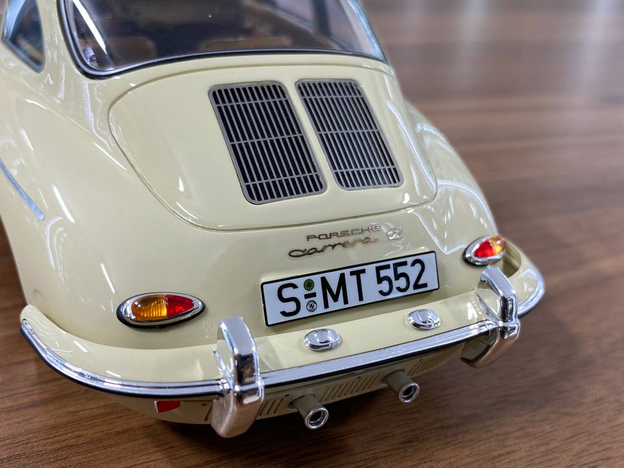 1/18 Resin Porsche 356B 2000 GS Carrera 2 1962 in Beige by GT Spirit - Limited 1000 pcs