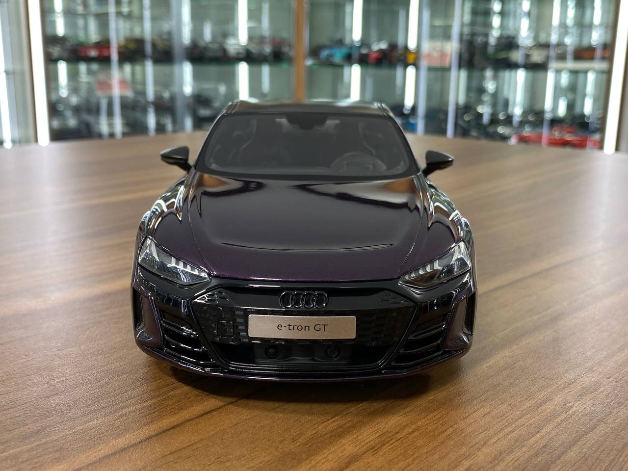 1/18 Resin Audi RS E-Tron GT in Dark Purple by GTSpirit - Limited 999 pcs