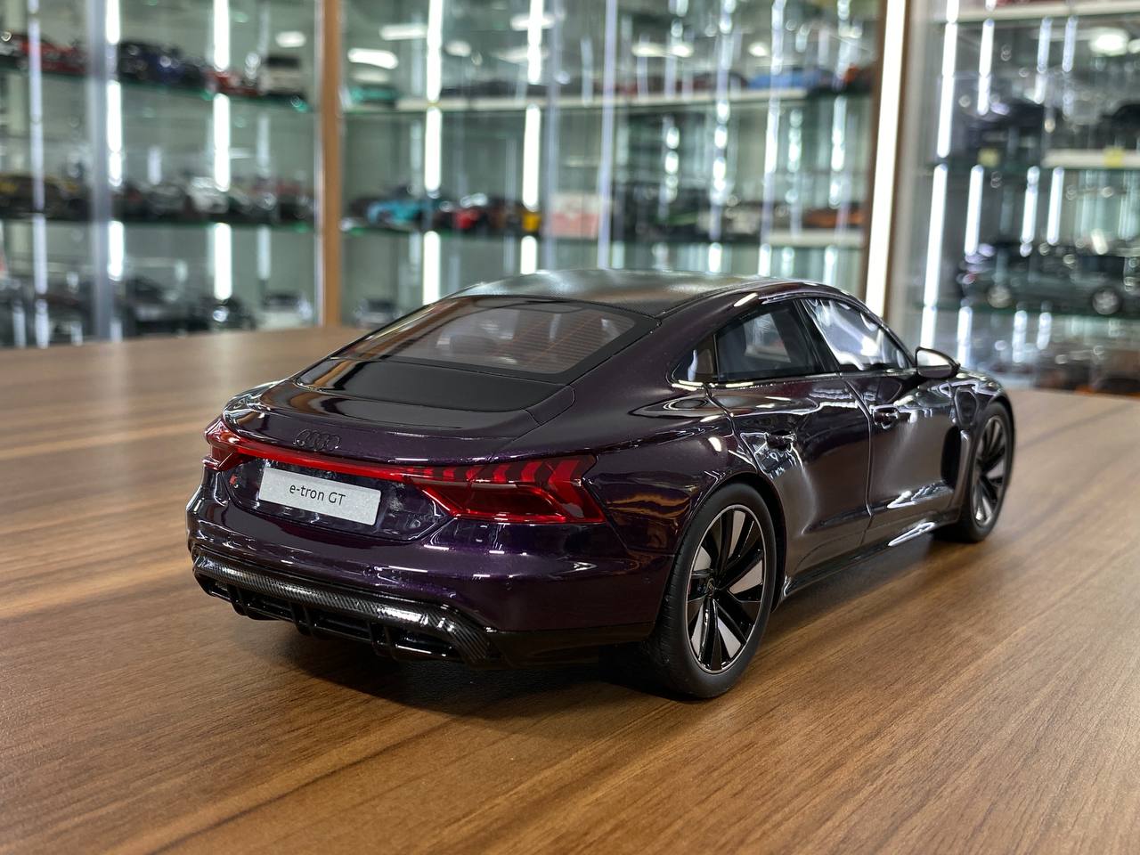 1/18 Resin Audi RS E-Tron GT in Dark Purple by GTSpirit - Limited 999 pcs