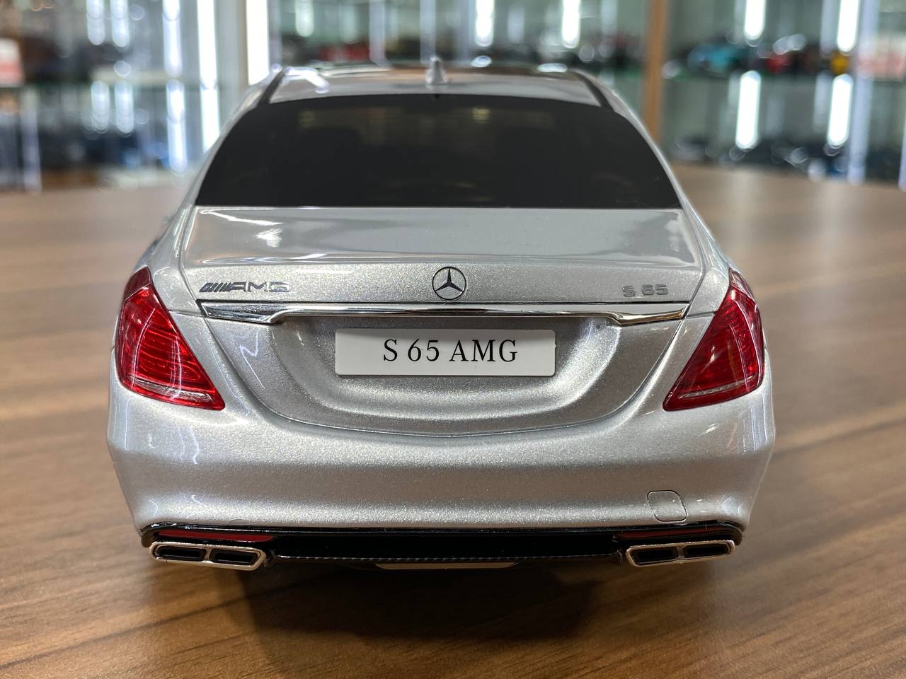 1/18 Resin Mercedes Benz S 65 AMG W222 2016 in Silver by GTSpirit -Limited 1500 pcs