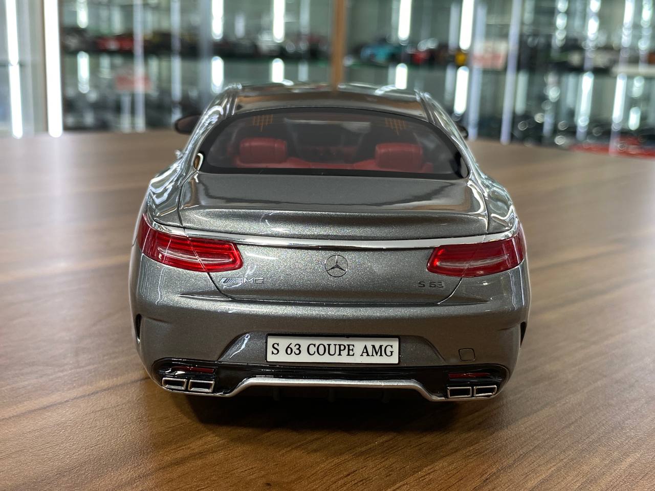 1/18 Resin Mercedes Benz S 63 AMG in Grey by GT Spirit Limited 1000 pcs