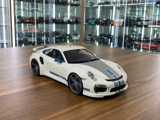 1/18 Resin GTSpirit Porsche 911 Turbo S Modified By TechArt in White / blue stripe Limited 1250 pcs0 pcs