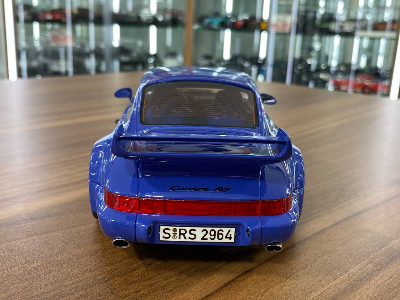 1/18 Resin GT Spirit Porsche 911 (964)  Carrera RS 3.8 1992 Blue Limited 999 pcs