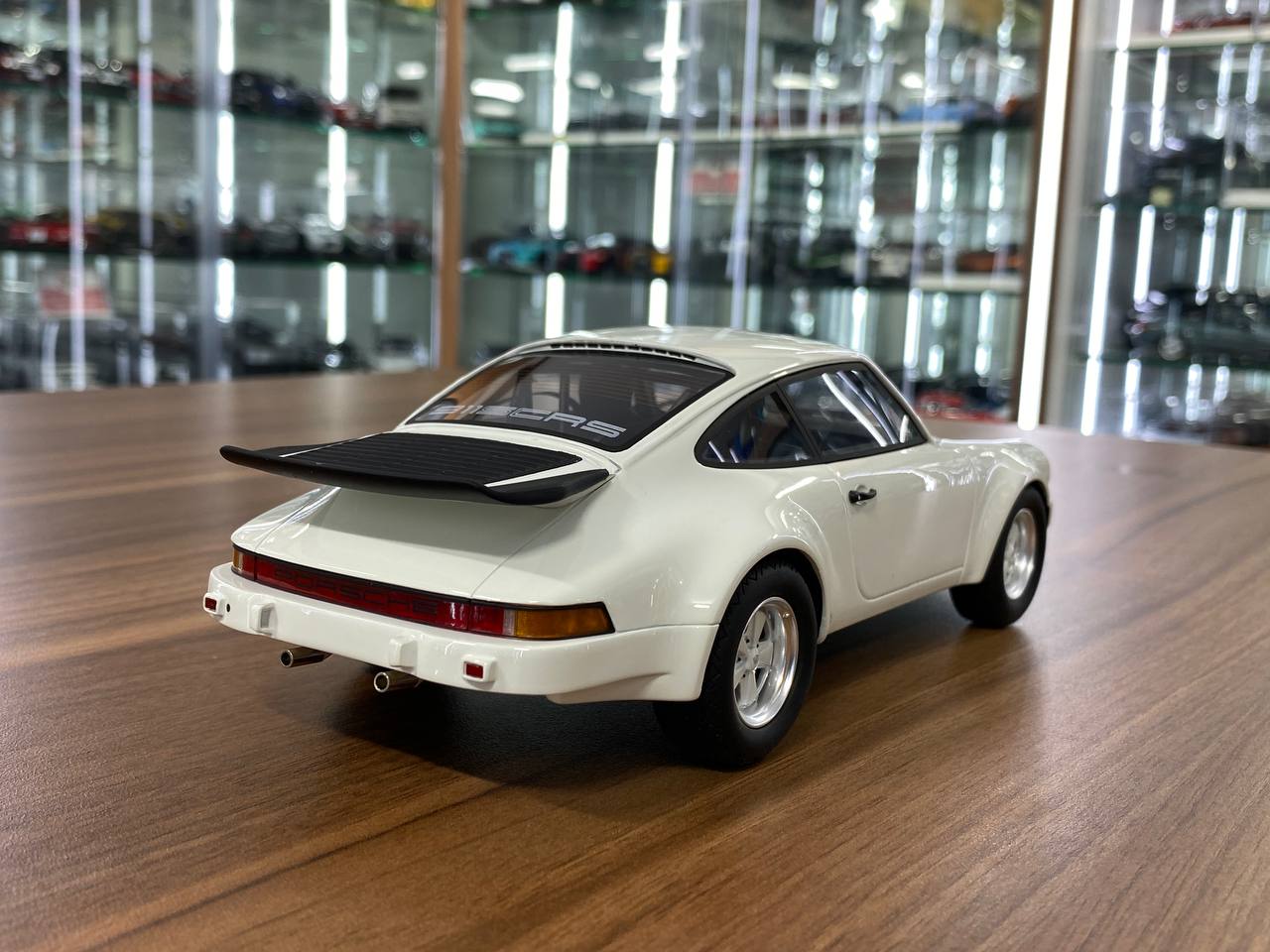 1/18 Resin Porsche 911  (930) SC RS 1984 White by GTSpirit -  Limited 999 pcs