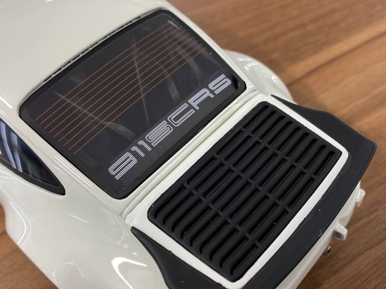 1/18 Resin Porsche 911  (930) SC RS 1984 White by GTSpirit -  Limited 999 pcs