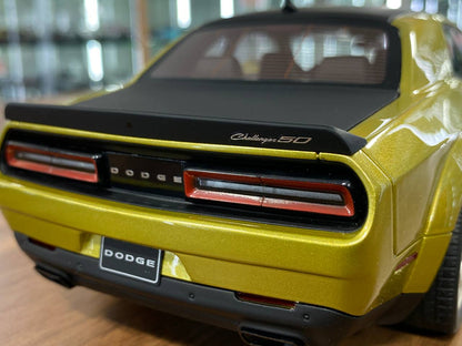 1/18 Resin GT Spirit Dodge Challenger R/T 50th Anniversary 2020 Gold / matt black Limited 999 pcs