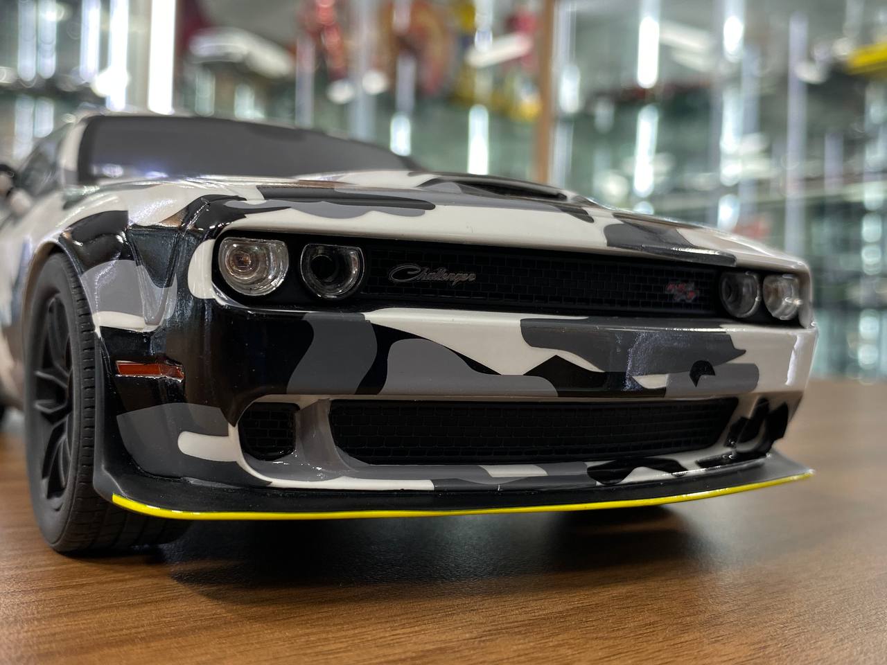 1/18 Resin GT Spirit Dodge Challenger R/T Scat Pack Widebody 2019 Camouflage  Limited 504 pcs