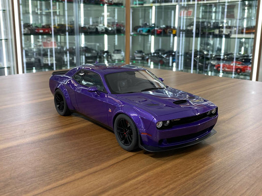 1/18 Resin Dodge Challenger R/T Scat Pack Widebody 2019 Purple Limited Edition
