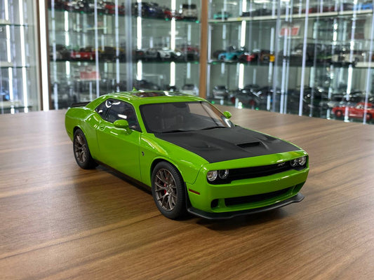 1/18 Resin GT Spirit Dodge Challenger SRT Hellcat 2017 Green / matte black Limited 999 pcs