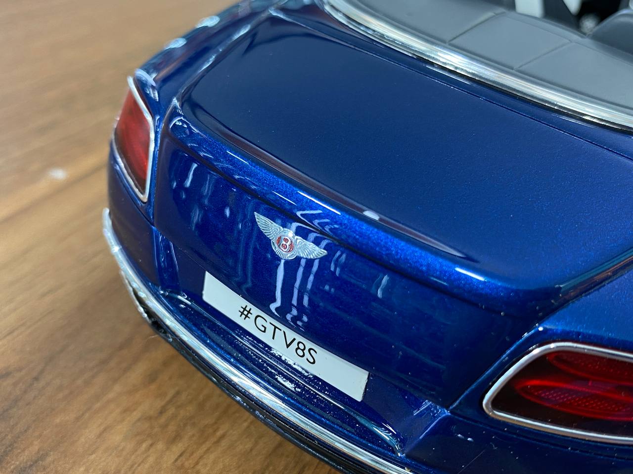 1/18 Resin GT Spirit Bentley Continental GT V8 S Convertible 2015 Blue Limited 1000 pcs