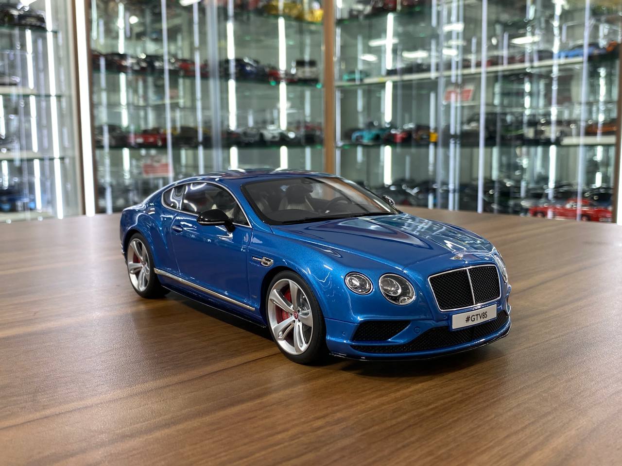 1/18 Resin GT Spirit Bentley Continental GT V8 S 2015  Blue Limited 504 pcs