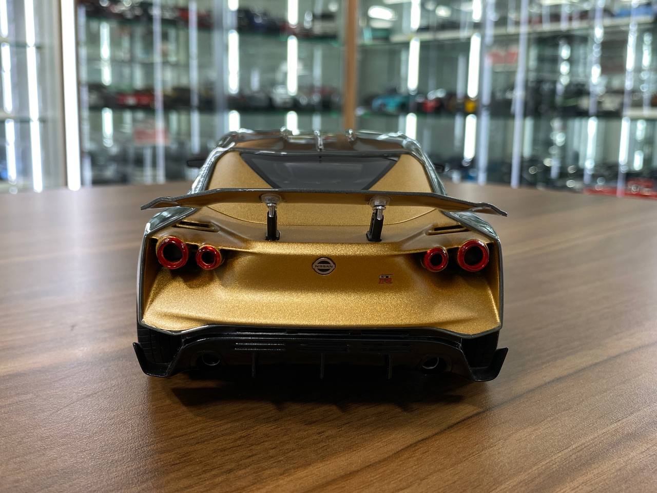 1/18 Resin Nissan GT-R50 BY ITALDESIGN 2018 Grey metallic/ Copper  Limited 1400