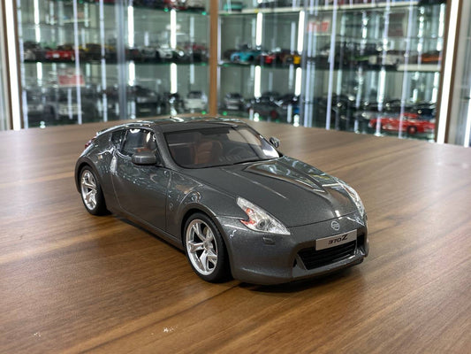 1/18 Resin Nissan 370Z Coupe 2009 Grey by GT Spirit - Limited 2000 pcs