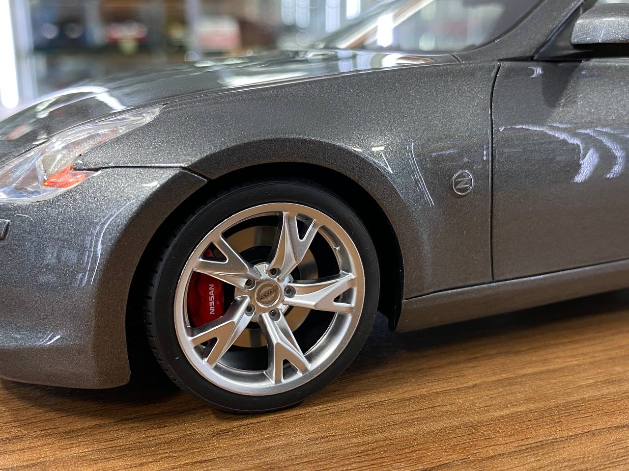 1/18 Resin Nissan 370Z Coupe 2009 Grey by GT Spirit - Limited 2000 pcs