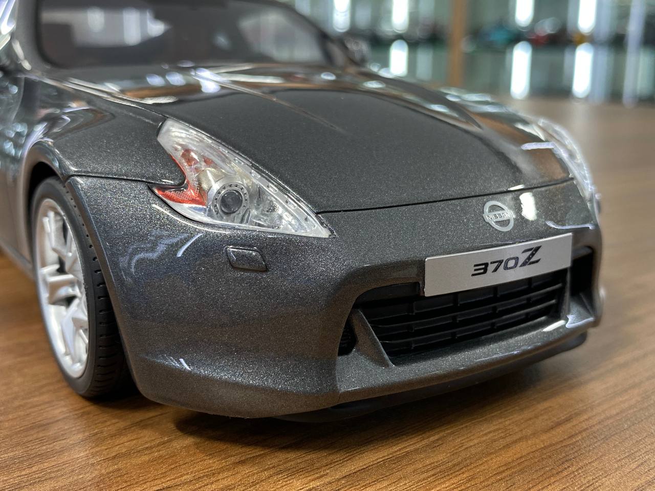 1/18 Resin Nissan 370Z Coupe 2009 Grey by GT Spirit - Limited 2000 pcs