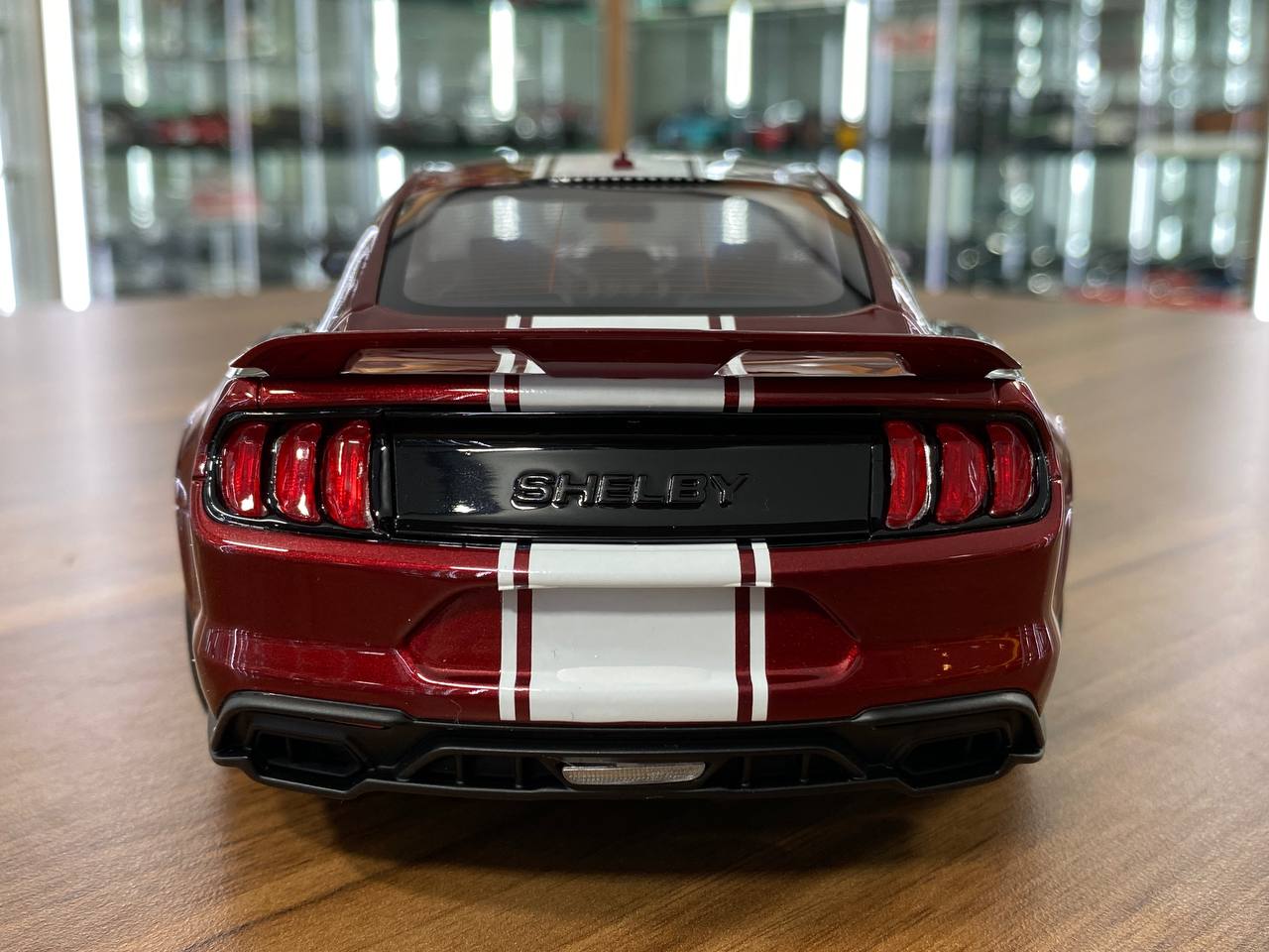 1/18 Resin GT Spirit FORD Mustang Shelby Super Snake 2020 Red / white stripe Limited 999 pcs