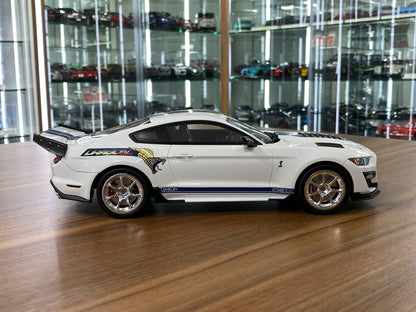 1/18 Resin GT Spirit FORD Mustang Shelby GT500 Drogon Snake 2020 White / Blue stripes  Limited 1200 pcs